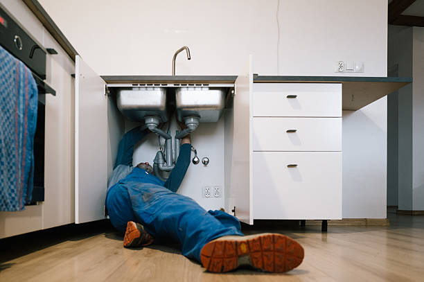 Professional Leak Detection technician working in Oxford, MI